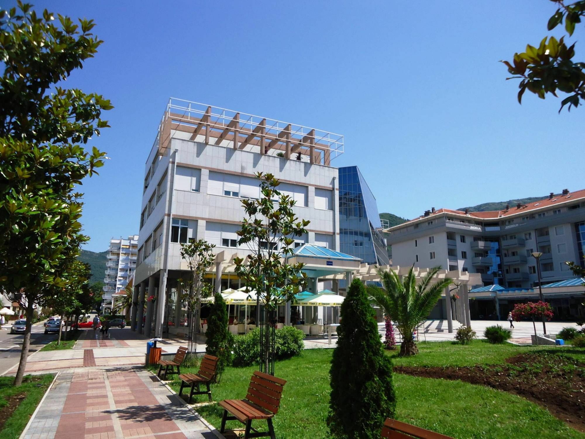 Apartments City Center Tivat Bagian luar foto